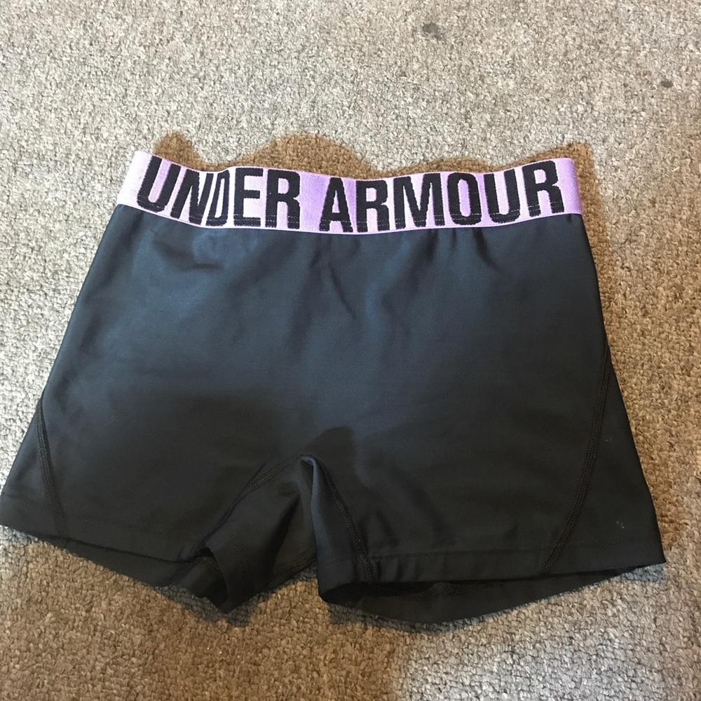 Dark grey under armour spandex shorts