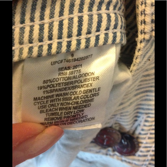 Stylish, Pin-Striped Skinny Jeans - Picture 4 of 4