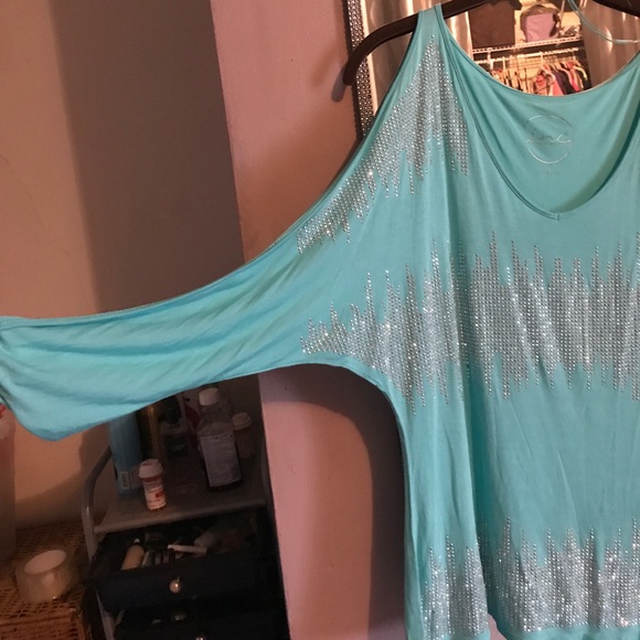 INC Off the shoulder Embellished shirt - Picture 3 of 5