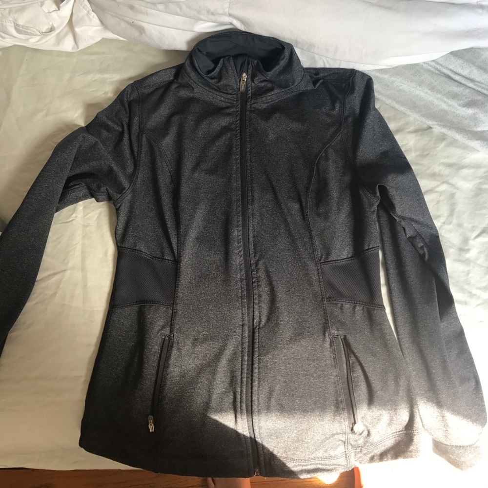 long sleeve gray zip up