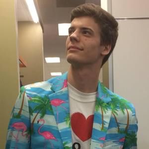 Meet your Posher, Evan