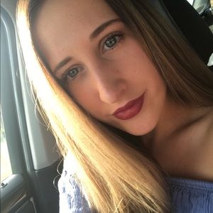 Meet your Posher, Skylar