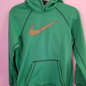 Green and navy nike therma-fit hoodie
