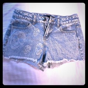 Skull shorts