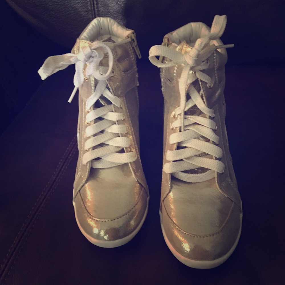 Gold shoes