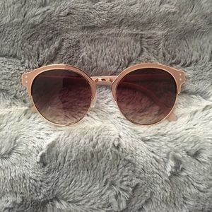 Stylish Round Sunglasses NEW!