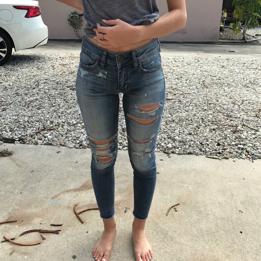 American Eagle ripped jeans