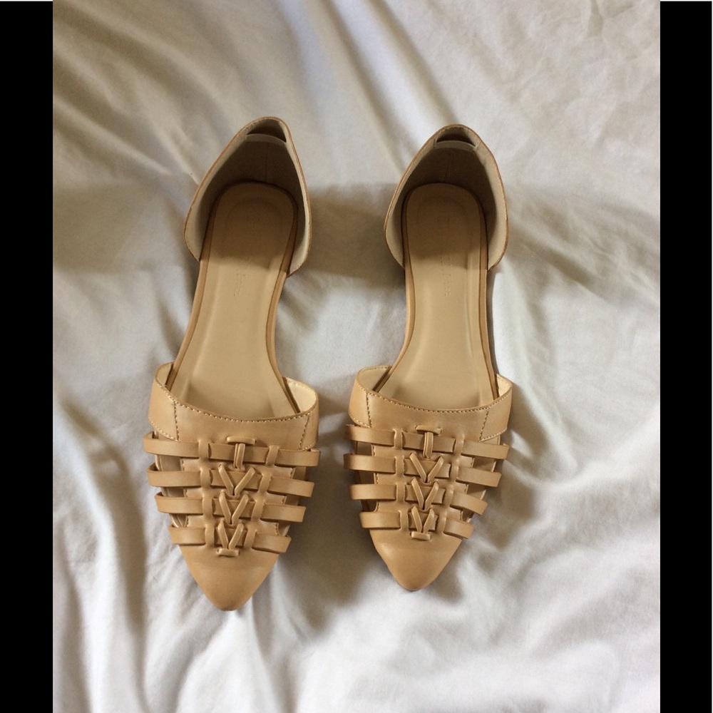 Nude flats