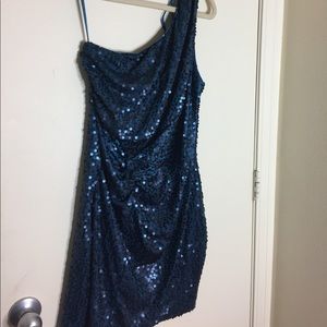 ONE SHOULDER SEQUIN DRESS
