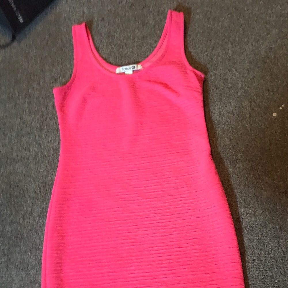 Pink textured body con dress