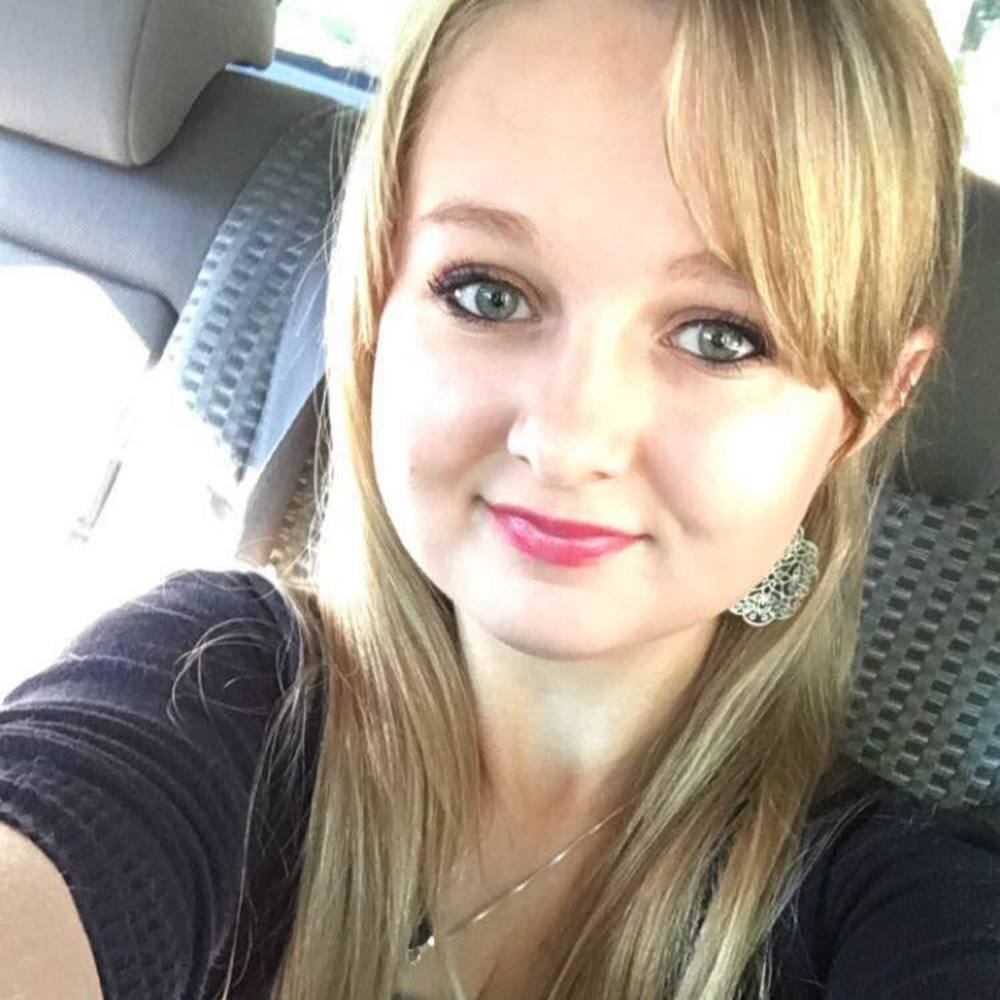 Meet your Posher, Annette