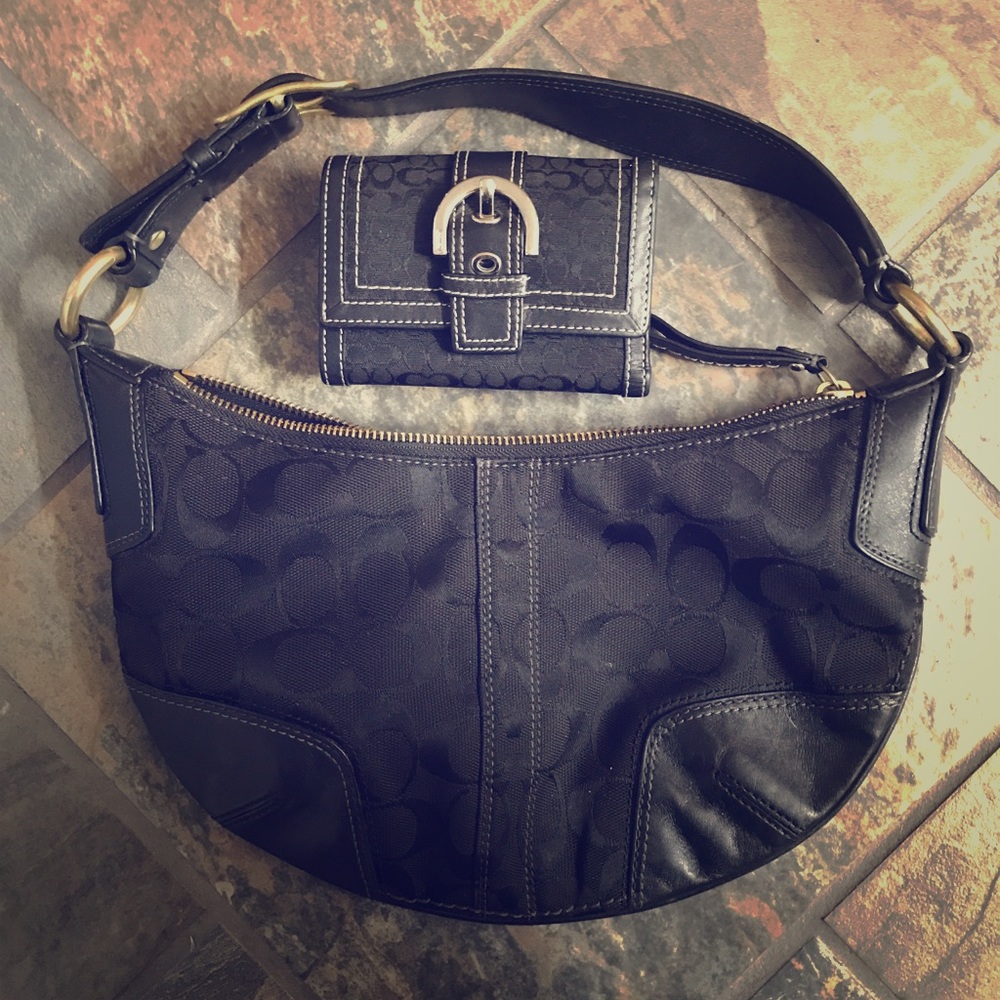 Coach purse and matching wallet