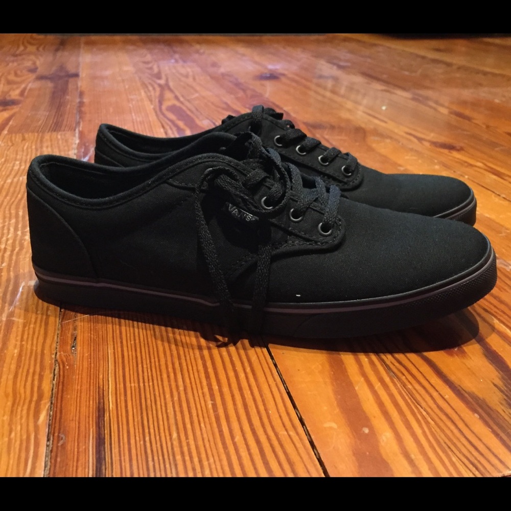 NWOT Vans Atwood Shoes -  Black