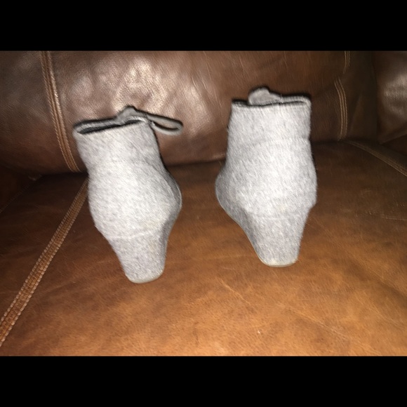 Grey ankle boots - Picture 2 of 4