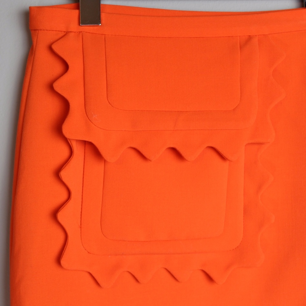 ✨HP✨Victoria Beckham Orange Scalloped Mini Skirt L - Picture 6 of 8