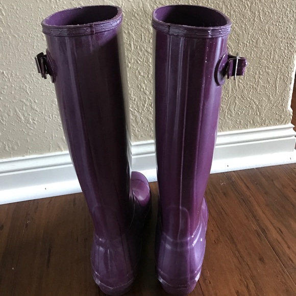 SOLD - Hunter dark iris / purple tall rain boots - Picture 4 of 6