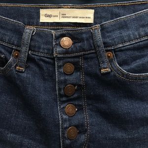 Super flattering high waisted boot cut jeans