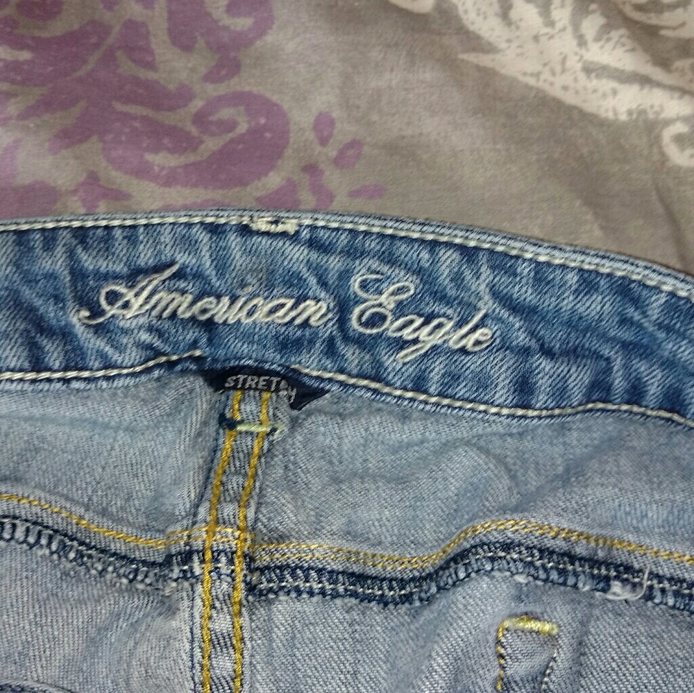 American eagle favorite boyfriend jeans