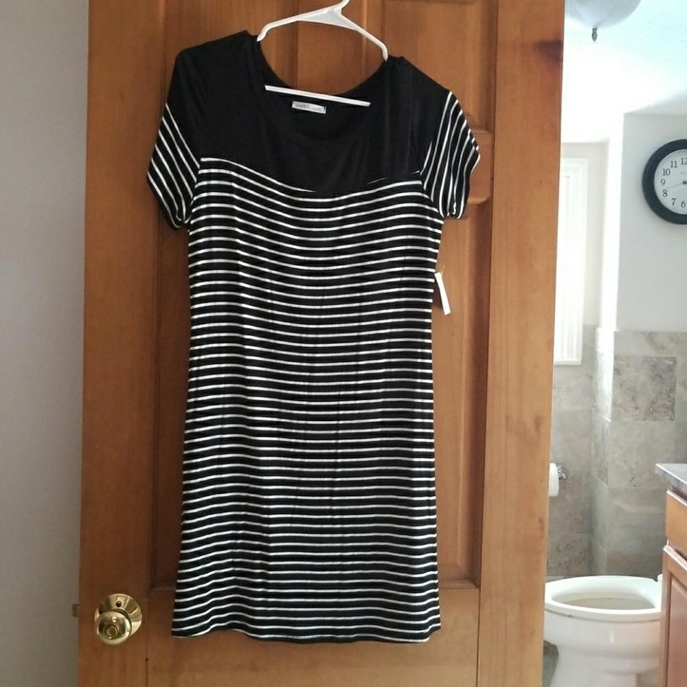 Black&white striped dresss