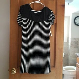 Black&white striped dresss