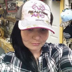 Meet your Posher, Paula