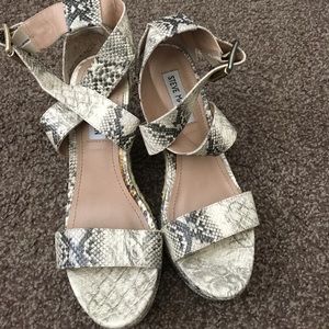 Steve Madden wedges
