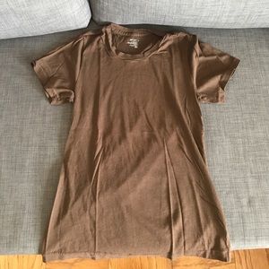 Brown t-shir