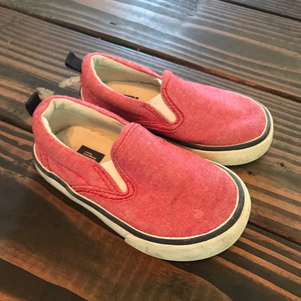 Gap slip on shoes