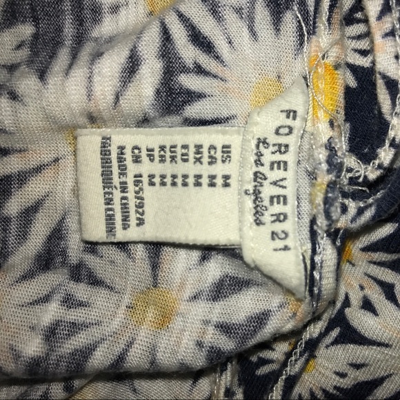 Forever 21 Daisy Tank Top - Picture 3 of 3