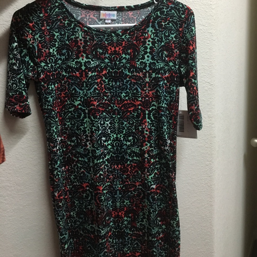 BMWT XS Lularoe Julia
