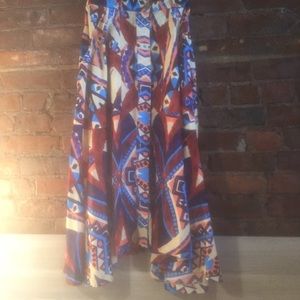 High wasted fun skirt in size 6!
