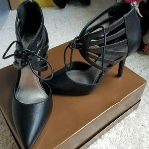 Bcbg cage heel