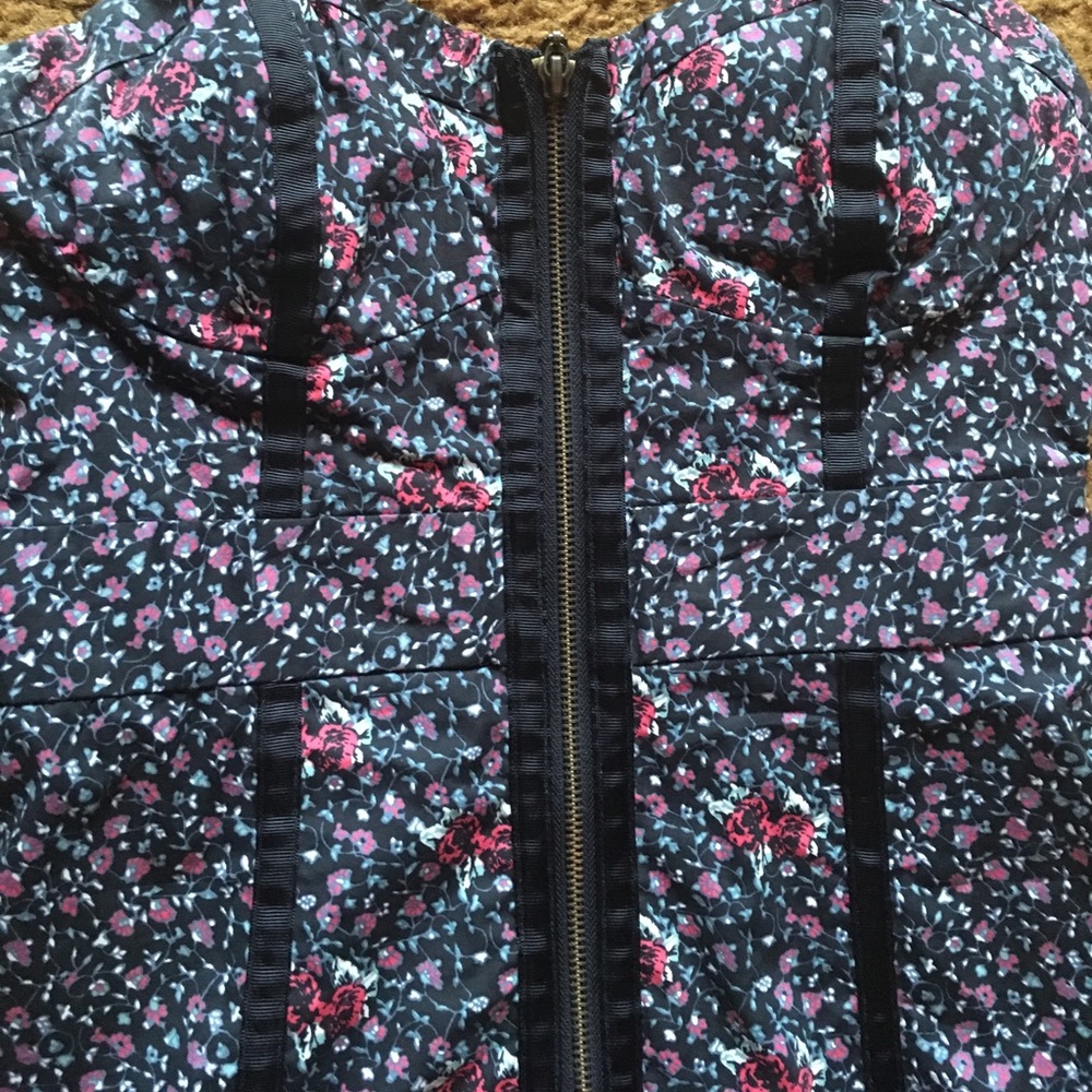 Medium G by Guess floral party dress - Picture 2 of 4
