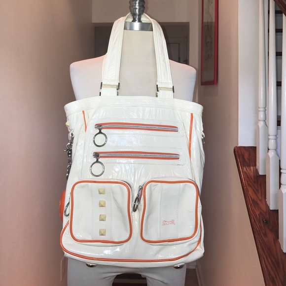 Le Tigre Handbags - SOLD_ Le Tigre Cream colored Tote. 😘😘