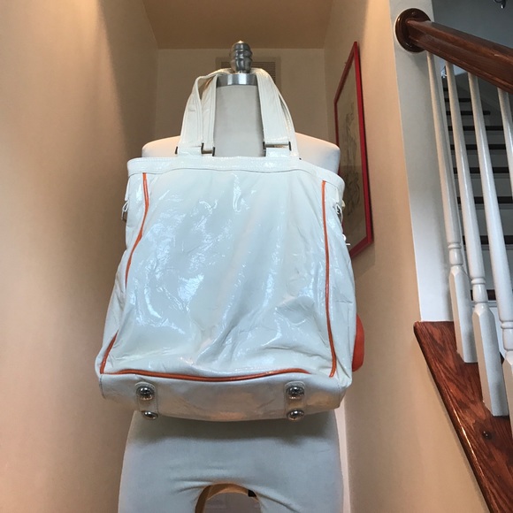 SOLD_ Le Tigre Cream colored Tote. 😘😘 - Picture 8 of 8