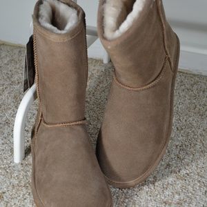 BearPaw Brown Sheepskin Winter Boots New With Tags