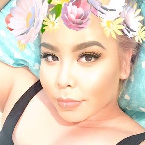 Meet your Posher, Gabriela