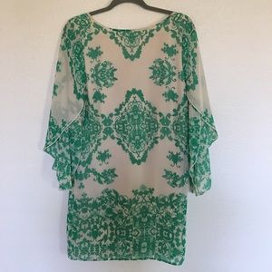 Green abstract shift dress