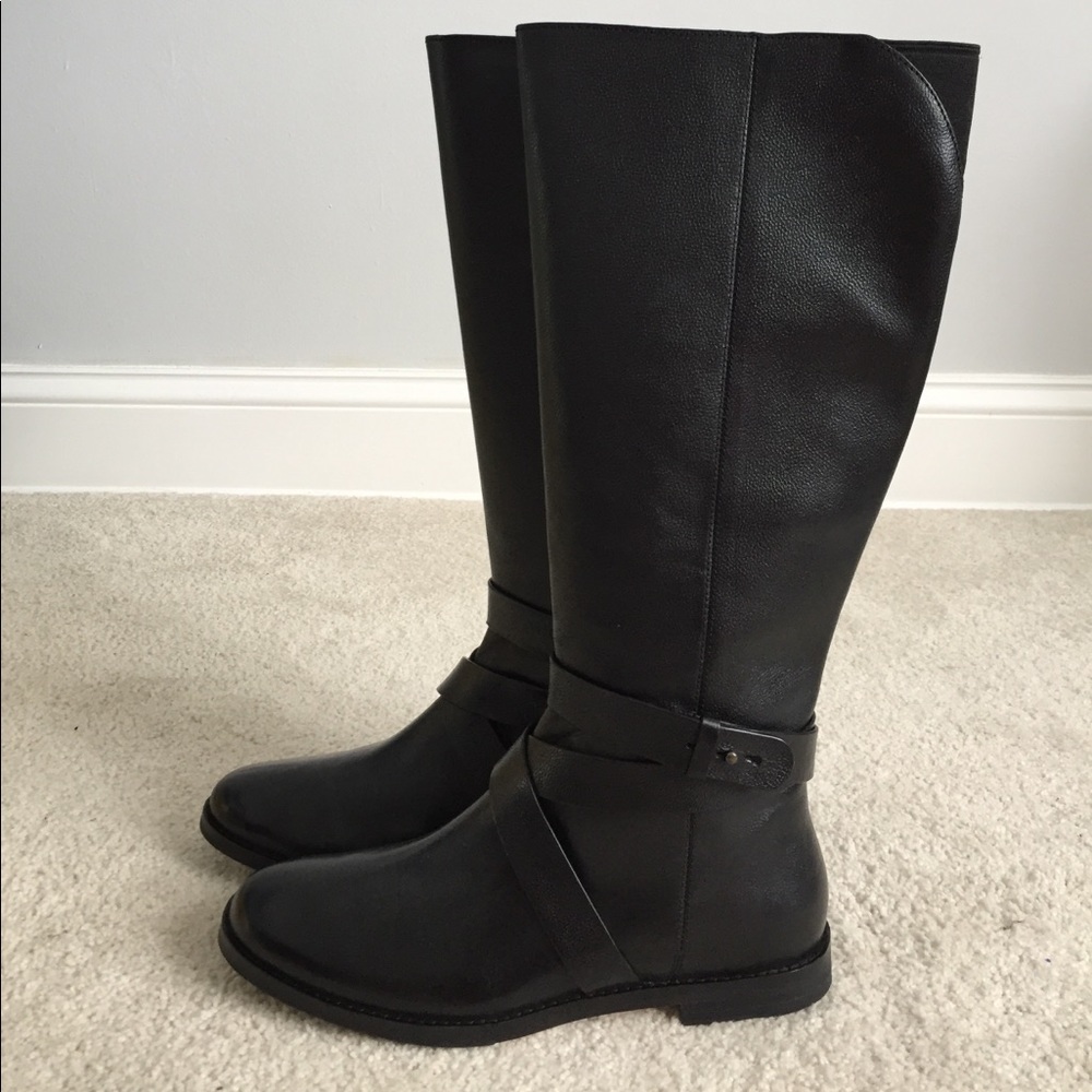 NIB Cole Haan Petra Belt Boot II in Black. Size 8