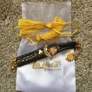 NEW La Hola bracelet:black leather band & crystals