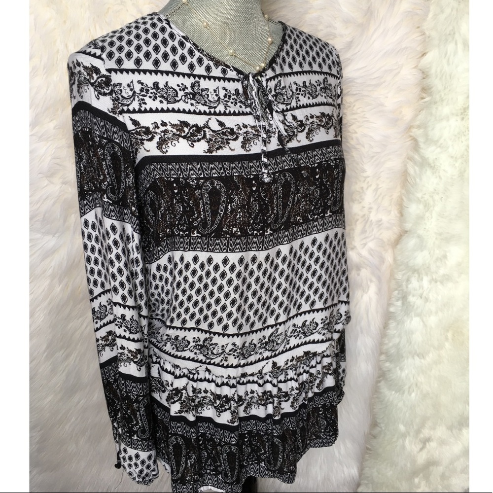 Black & white paisley print boho women's top sexy - Picture 4 of 8