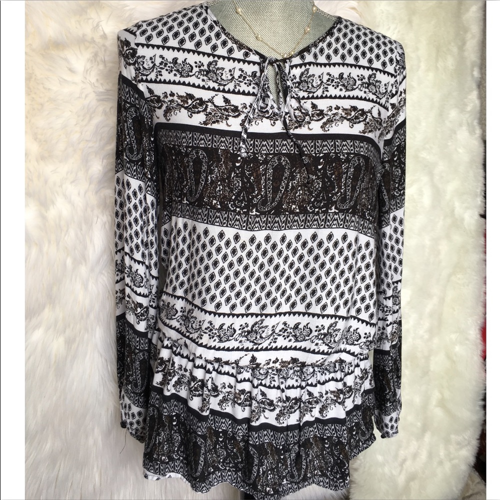 Black & white paisley print boho women's top sexy - Picture 6 of 8