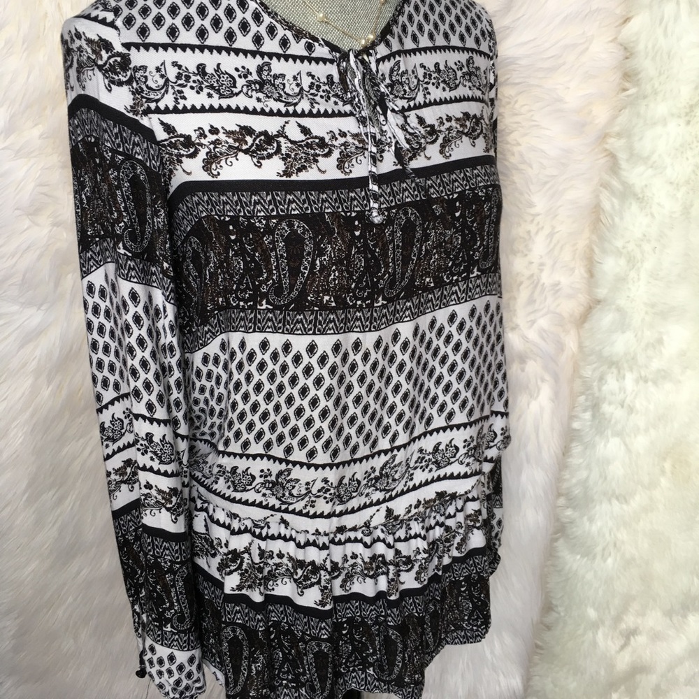 Black & white paisley print boho women's top sexy - Picture 7 of 8