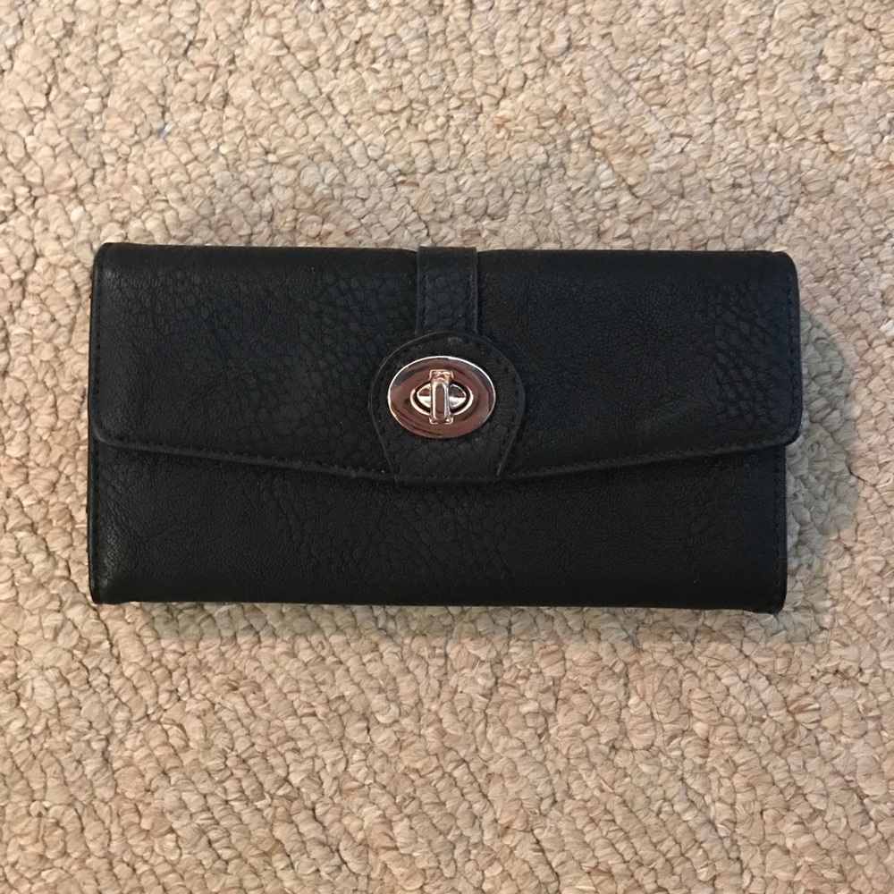 Charming Charlie Wallet - Picture 1 of 3