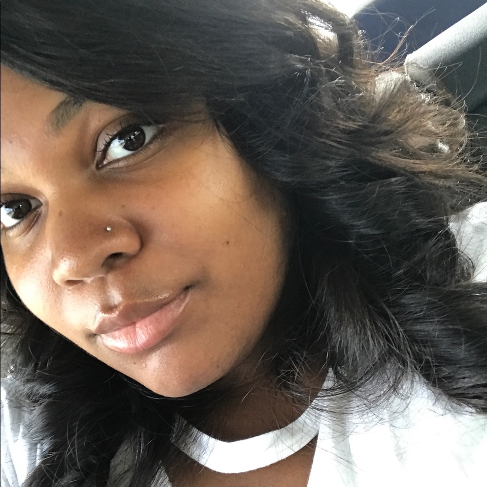 Meet your Posher, Devesha