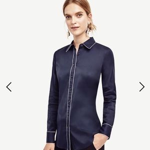Ann Taylor button down long sleeve shirt.