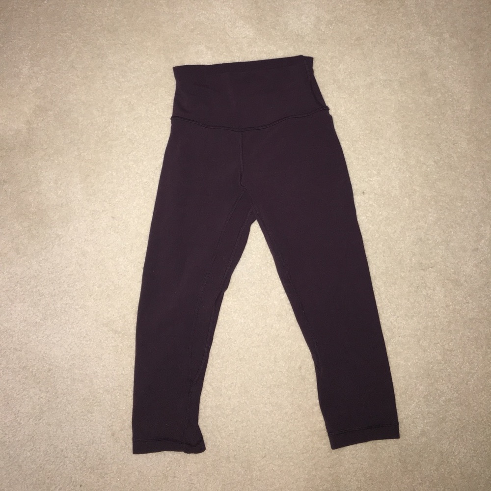 Maroon lululemon wunder under hi rise cropped!!!