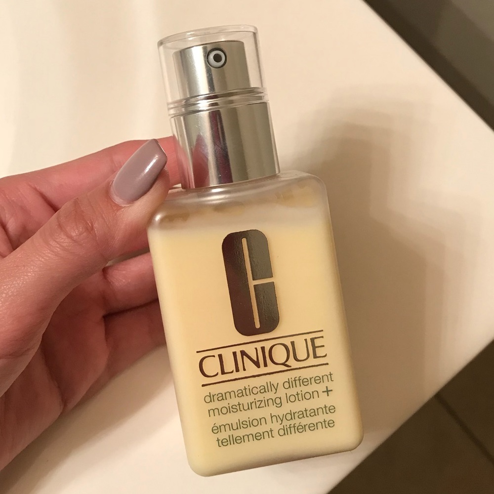 Clinique Dramatically Different +