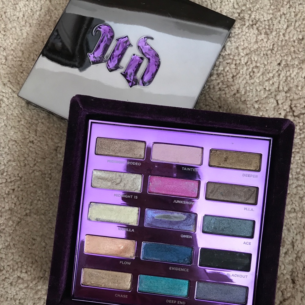 Urban Decay 15th Anniversary Eyeshadow Palette