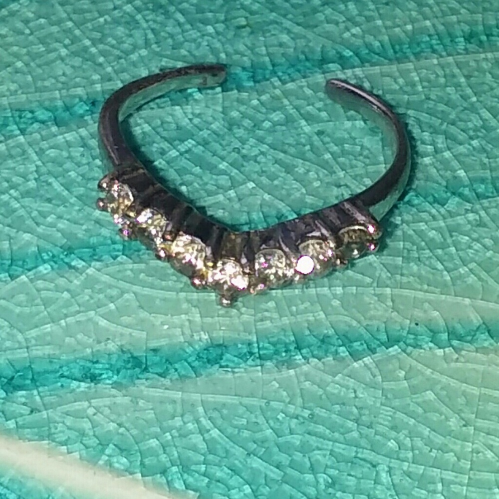 Sterling silver toe ring with stones